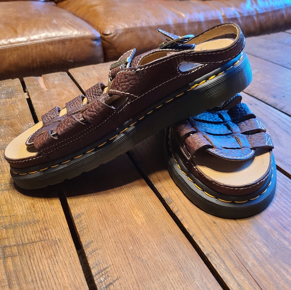 NWOT Dr. Marten's Fisherman Sandals Men's USA 11